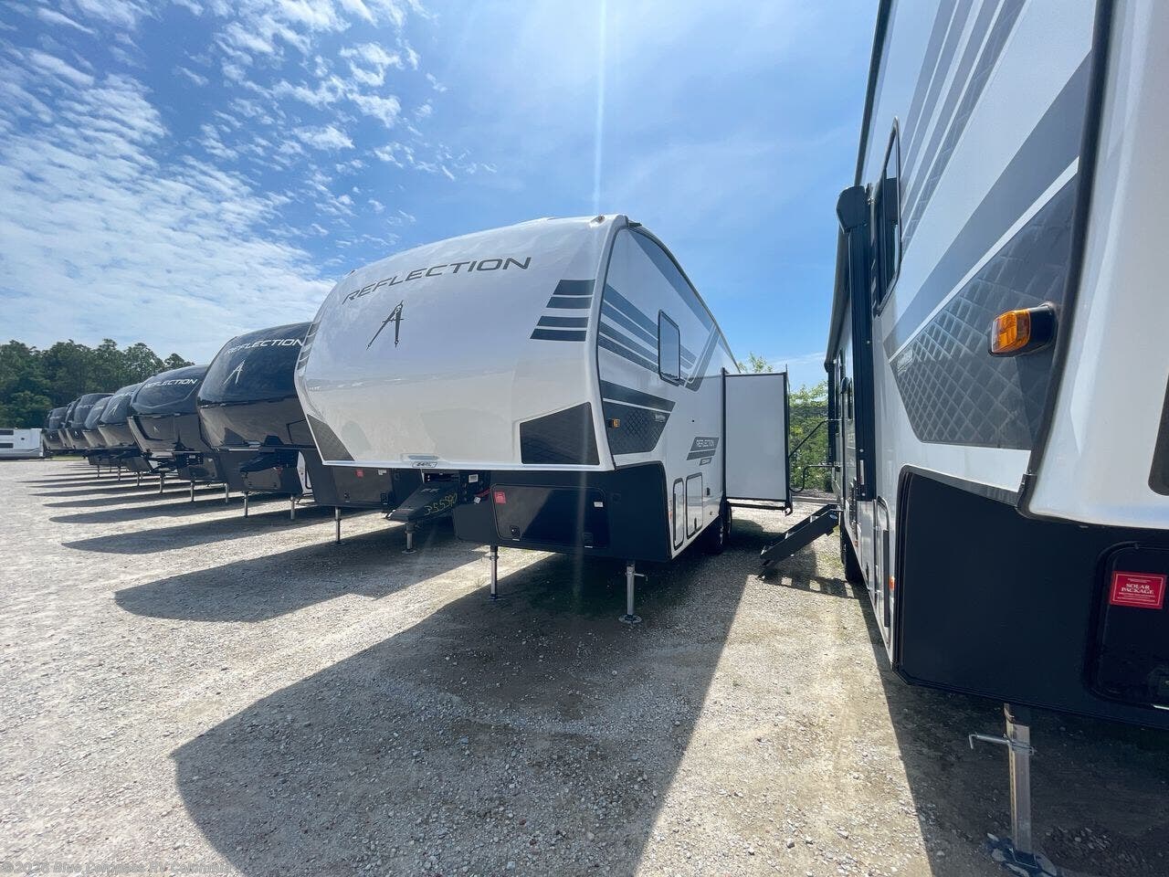 New 2026 Grand Design Reflection 100 Series 24RL available in Lexington, South Carolina