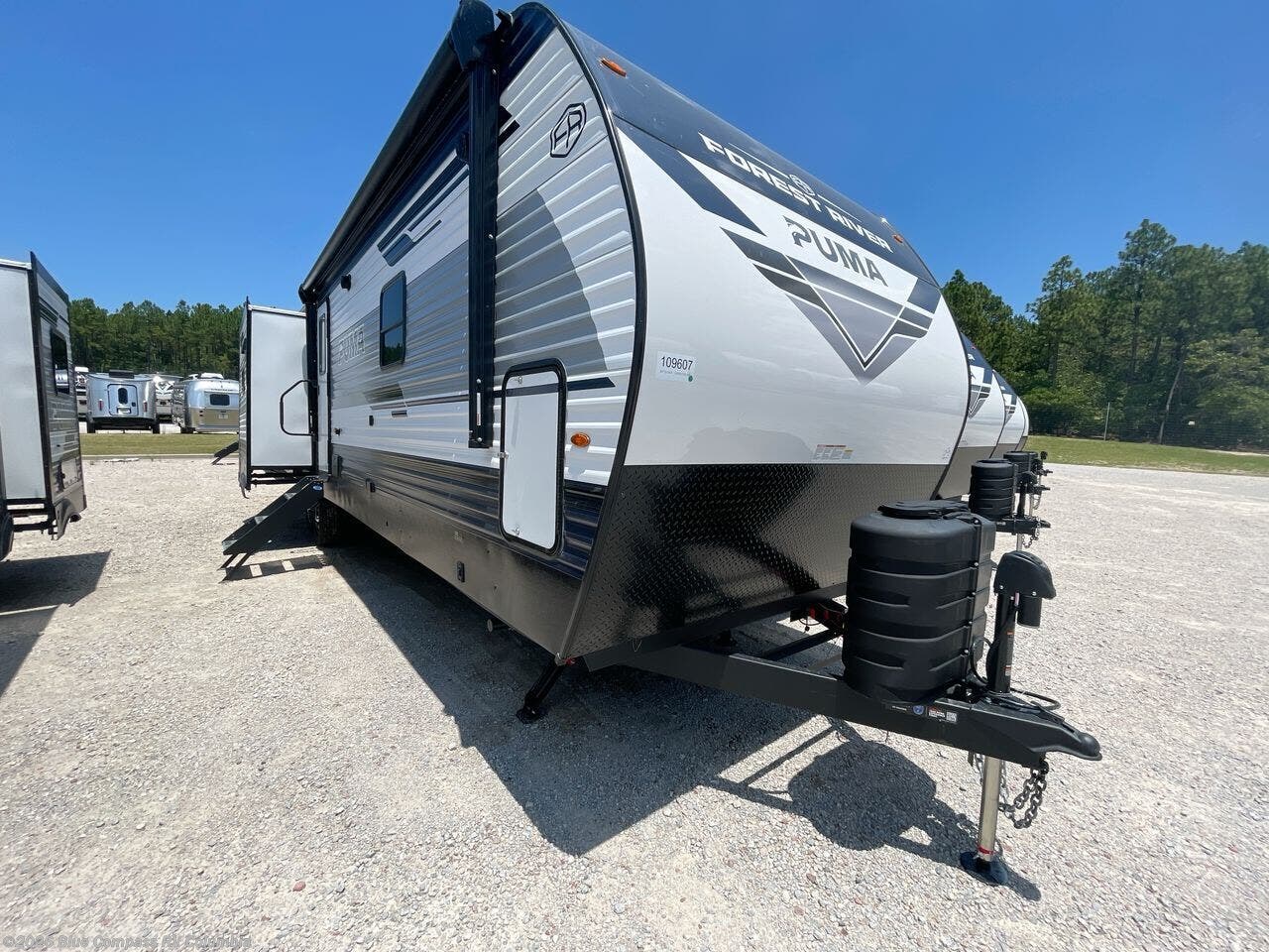 New 2027 Forest River Puma 32BHFS available in Lexington, South Carolina