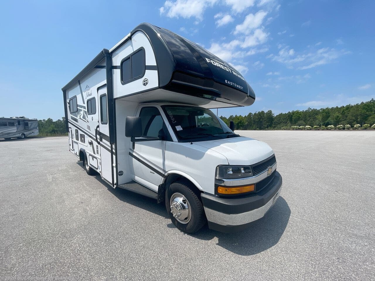 New 2027 East to West Entrada 210NS available in Lexington, South Carolina