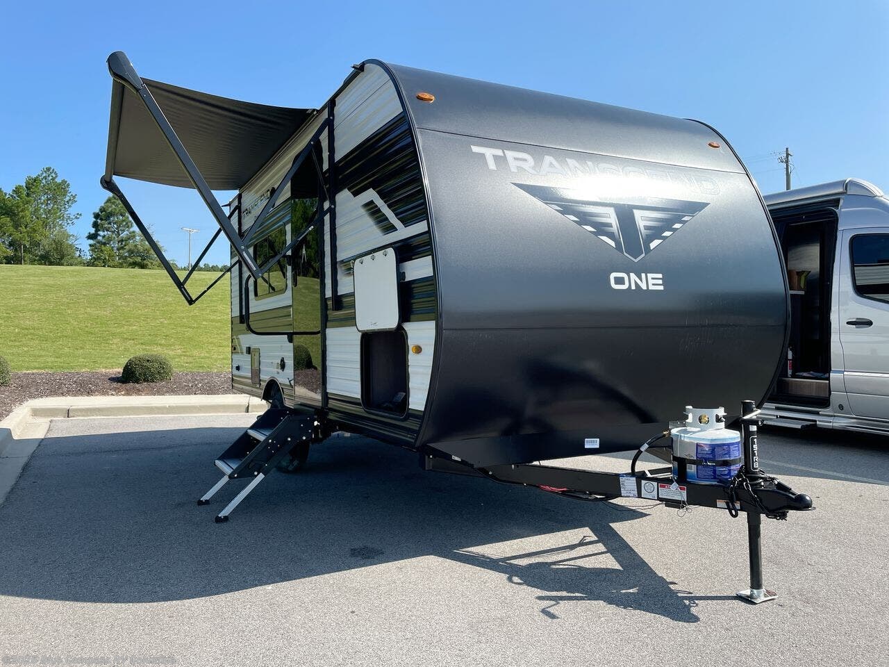 Used 2025  Grand Design Transcend One 151RB by Grand Design from Blue Compass RV Columbia in Lexington, SC