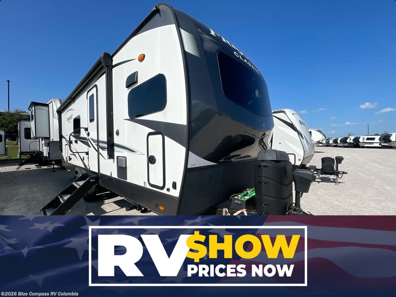 Used 2022 Forest River Flagstaff 826MBR available in Lexington, South Carolina