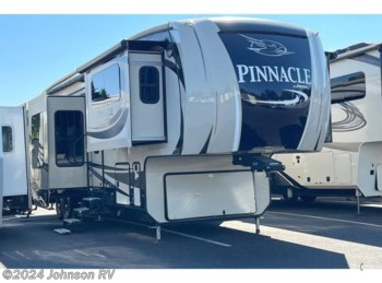 Used 2017 Jayco Pinnacle 38FLSA available in Sandy, Oregon