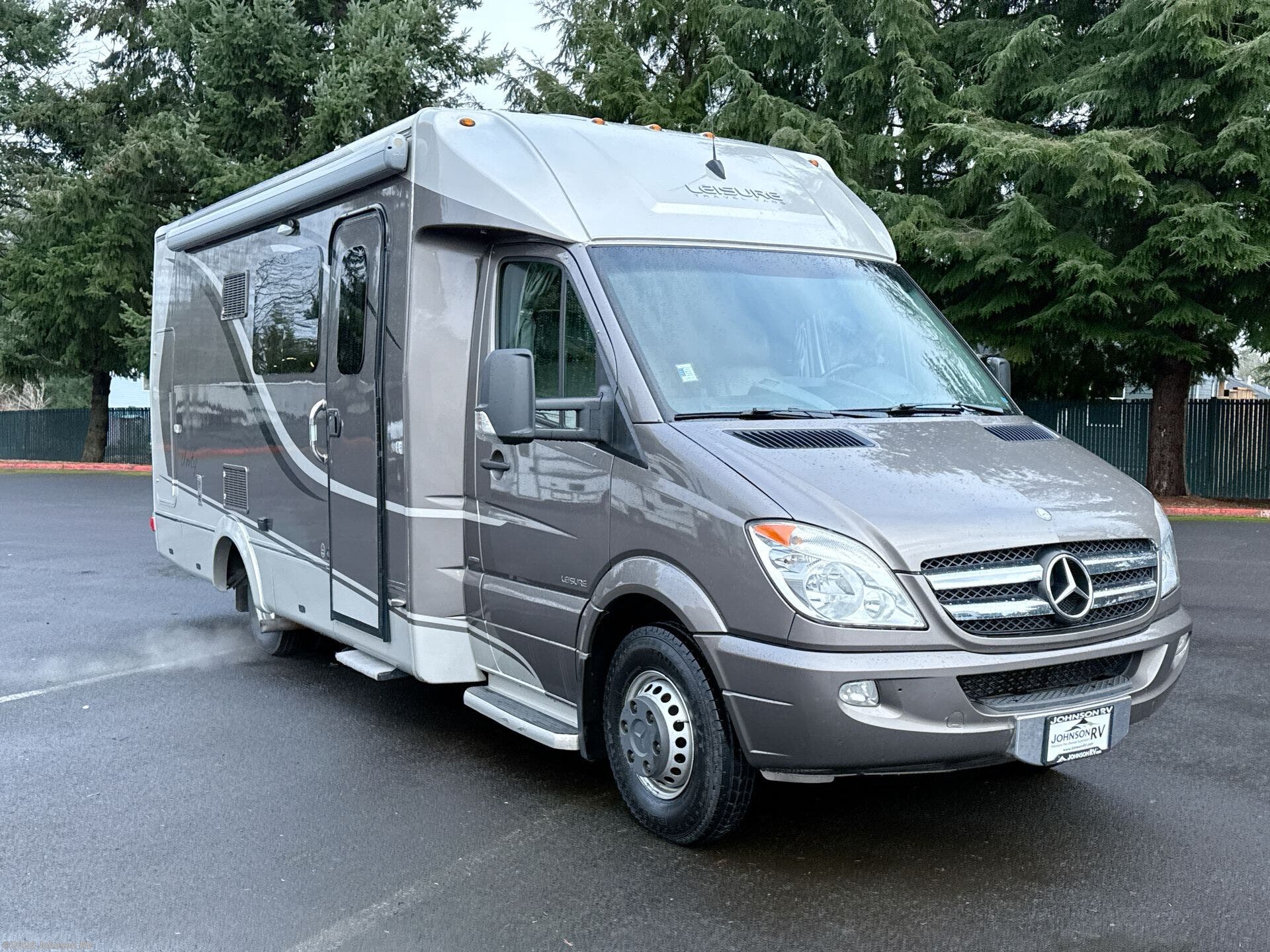 Used 2014 Leisure Travel Unity U24MB available in Sandy, Oregon