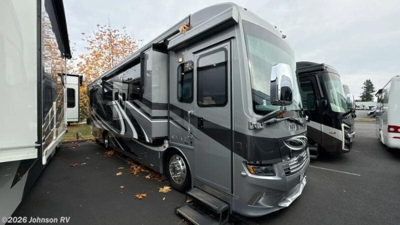 Used 2019 Newmar New Aire Freightliner 3343 available in Sandy, Oregon