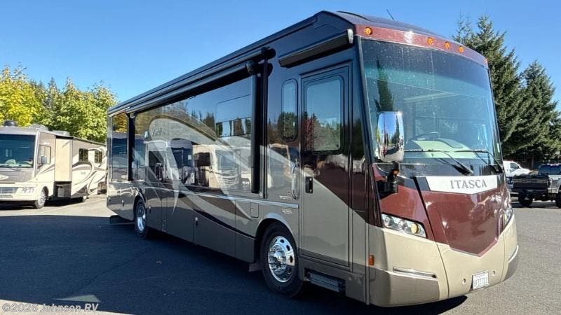 Used 2016 Winnebago Meridian 36M available in Sandy, Oregon