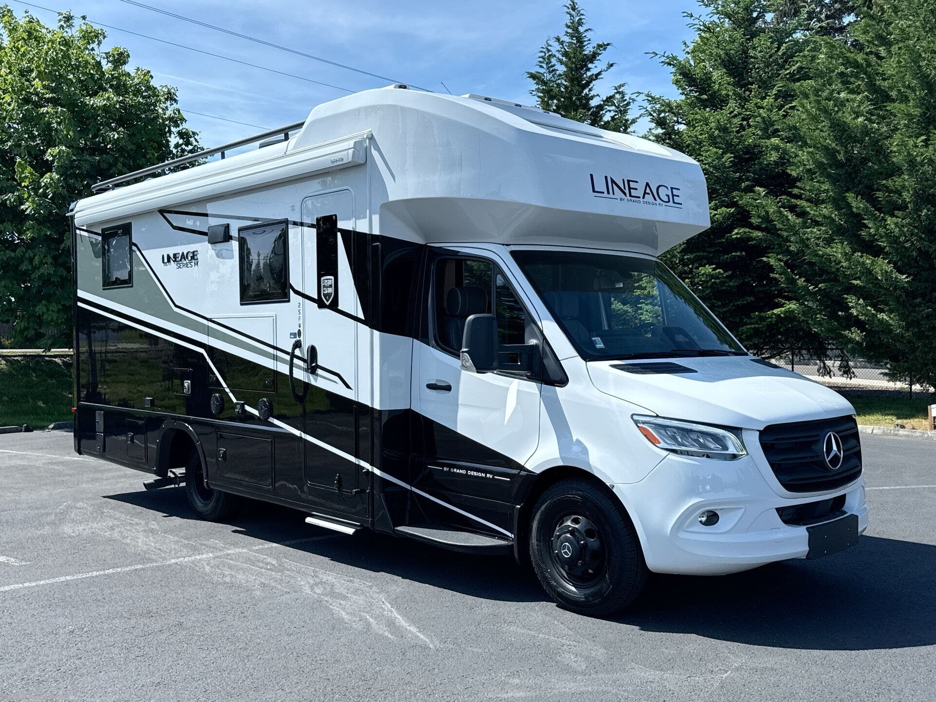 New 2026 Grand Design Lineage 25FW available in Sandy, Oregon