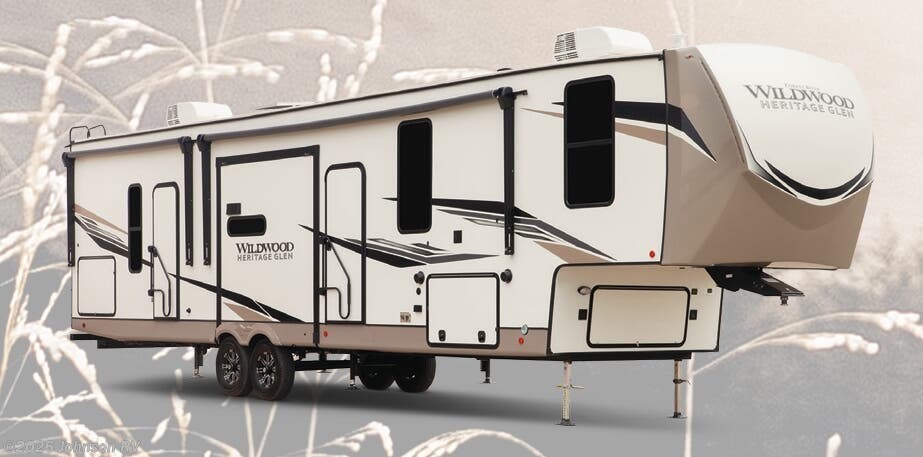 Used 2022 Forest River Wildwood Heritage Glen 286RL available in Sandy, Oregon