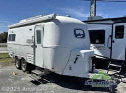 Used 2022 Oliver Legacy Elite ll Twin Bed available in Boerne, Texas