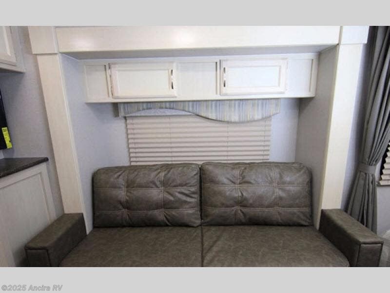 Used 2019 Winnebago Micro Minnie 2106FBS available in Boerne, Texas