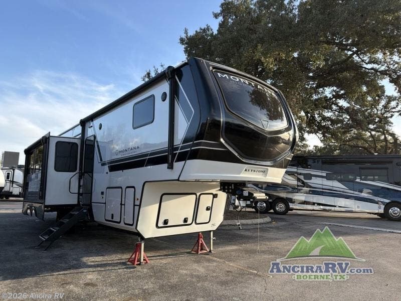 New 2026 Keystone Montana High Country 389BH available in Boerne, Texas
