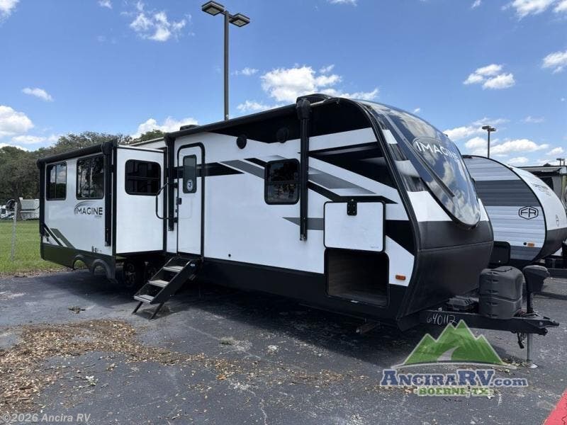 Used 2022 Grand Design Imagine 2970RL available in Boerne, Texas