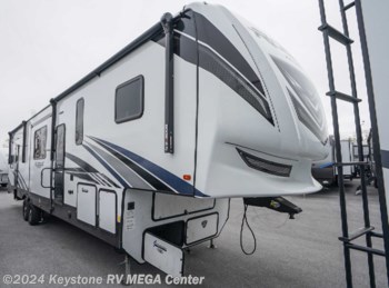 New 2022 Forest River Vengeance Rogue Armored 383 available in Greencastle, Pennsylvania