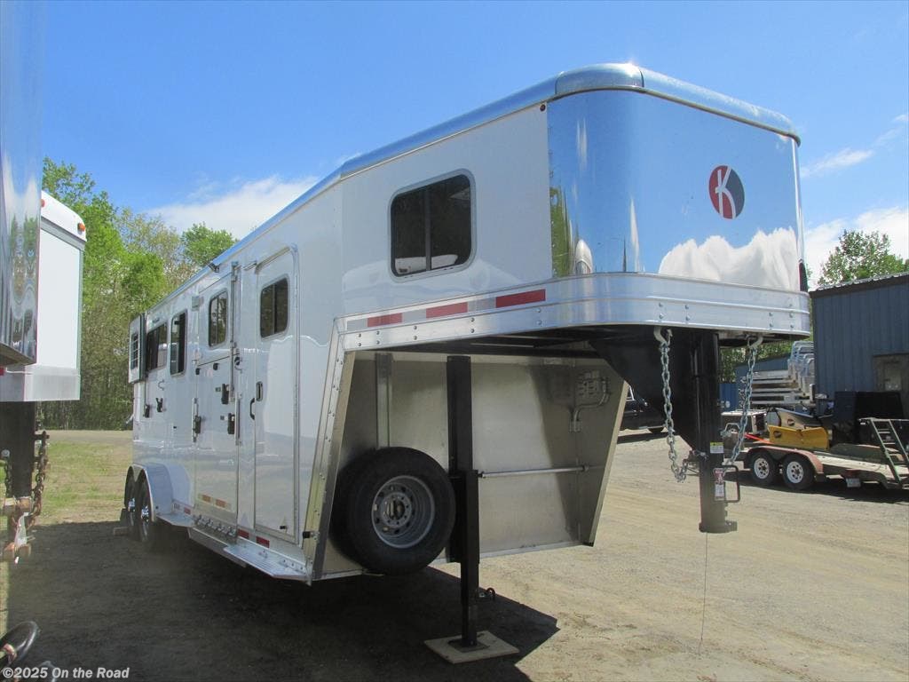 Horse Trailer 2020 Kiefer 2+1 Gooseneck TrailersUSA