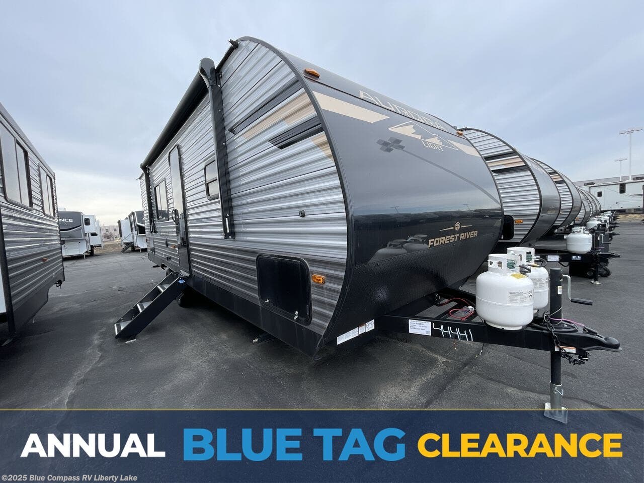 New 2025 Forest River Aurora Light 26BH available in Liberty Lake, Washington