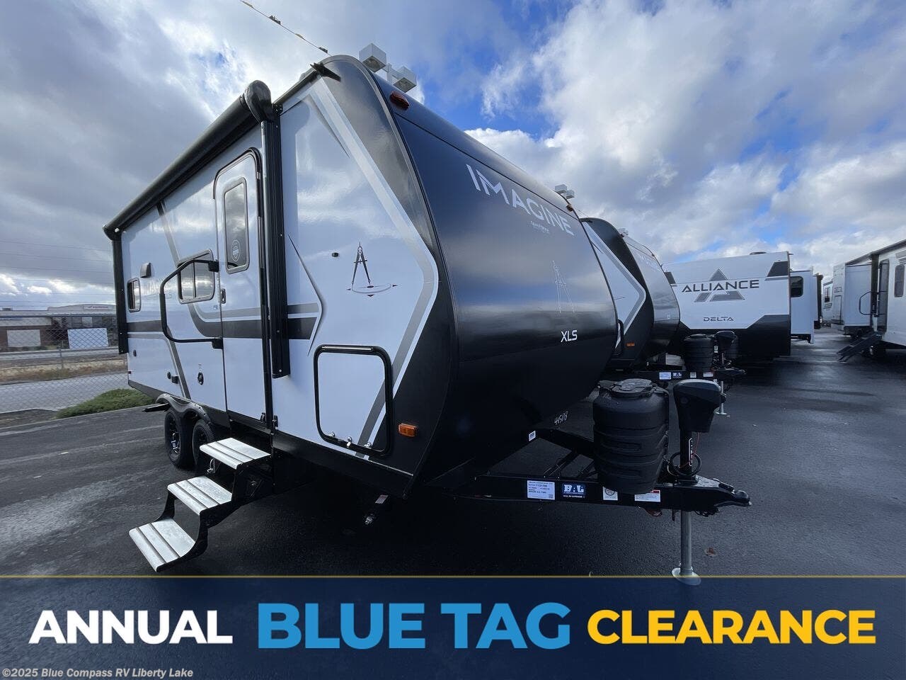 New 2026 Grand Design Imagine XLS 17MKE available in Liberty Lake, Washington