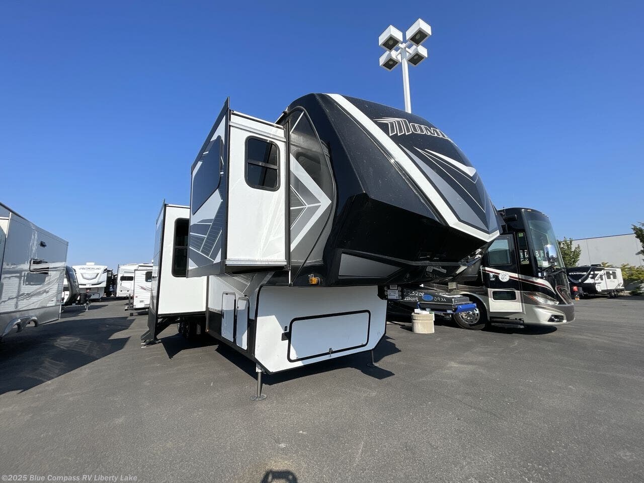 Used 2022 Grand Design Momentum 376THS available in Liberty Lake, Washington