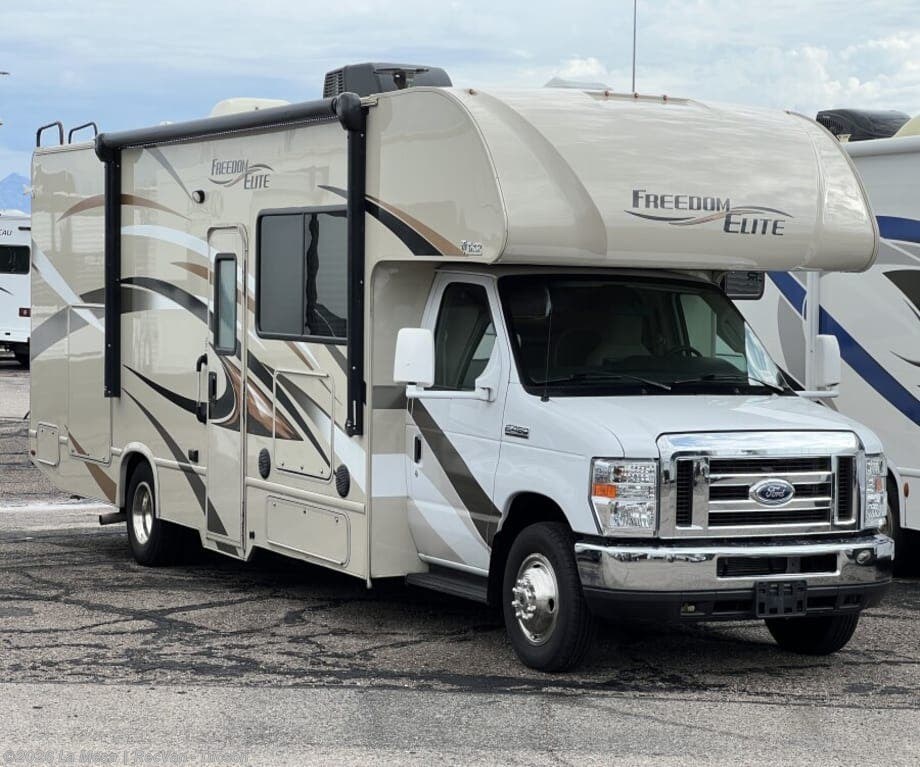 Used 2017 Thor Motor Coach Freedom Elite 29FE available in Tucson, Arizona