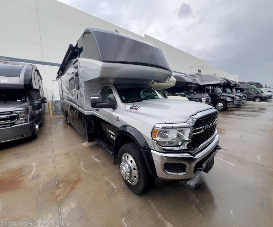 Used 2024 Dynamax Corp  ISATA SERIES 5 34DS-4X4 available in Mesa, Arizona