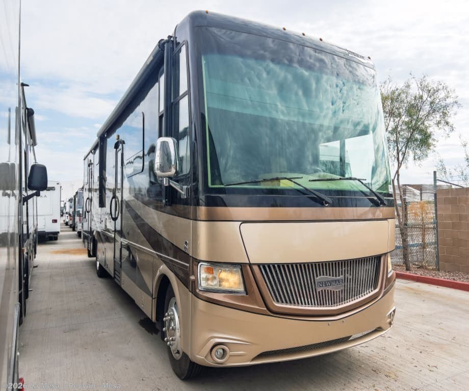 Used 2017 Newmar Canyon Star 3921 available in Mesa, Arizona