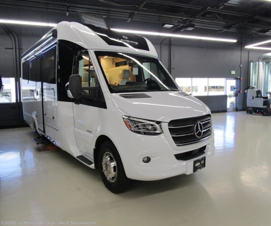 New 2025 Leisure Travel Unity U24MBL available in West Sacramento, California