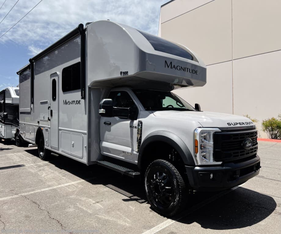 New 2027 Thor Motor Coach Magnitude Grand X32-M available in West Sacramento, California