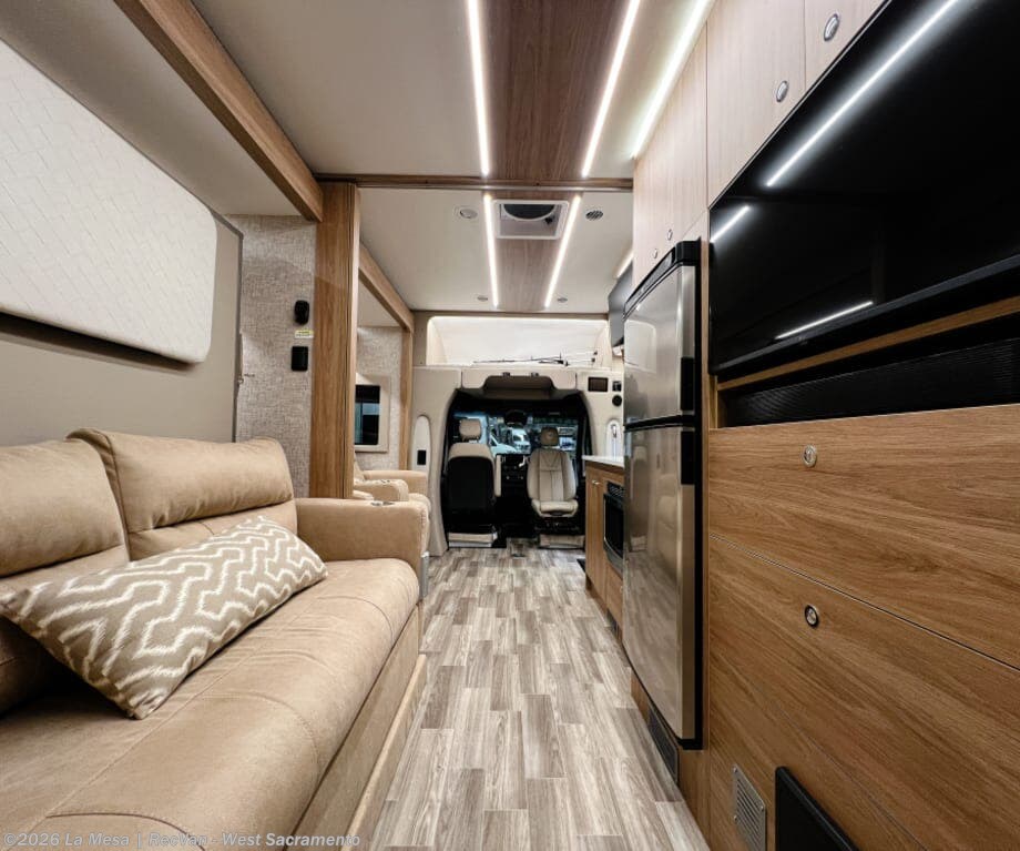 Used 2025 Tiffin Wayfarer 25XRW available in West Sacramento, California
