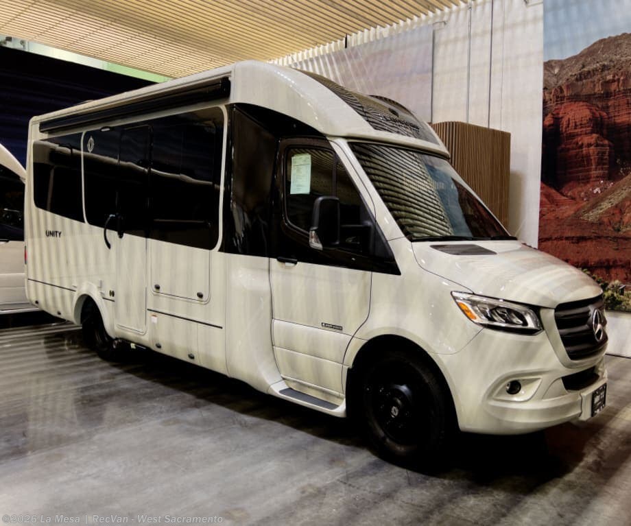 New 2027 Leisure Travel Unity U24MBL available in West Sacramento, California