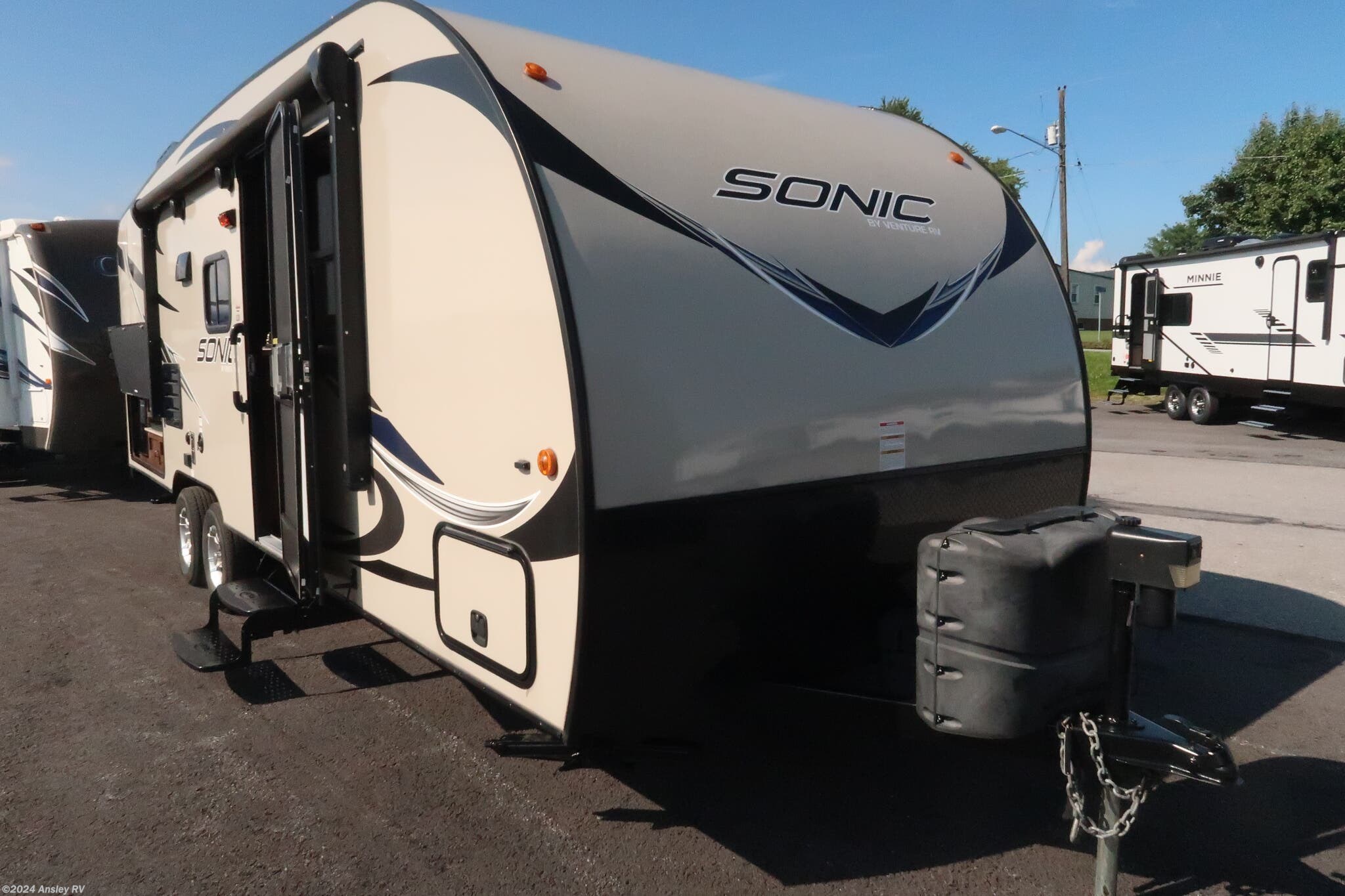 21 Venture RV Sonic SN21VRB RV for Sale in Duncansville, PA ...
