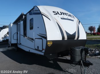 New 2022 CrossRoads Sunset Trail Super Lite SS331BH available in Duncansville, Pennsylvania