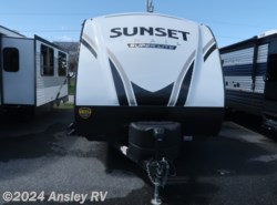New 2022 CrossRoads Sunset Trail Super Lite SS253RB available in Duncansville, Pennsylvania