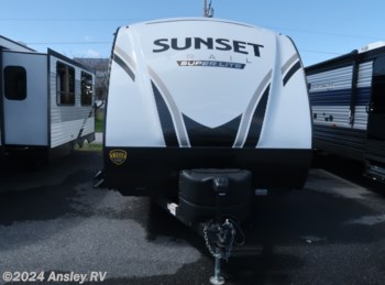 New 2022 CrossRoads Sunset Trail Super Lite SS253RB available in Duncansville, Pennsylvania