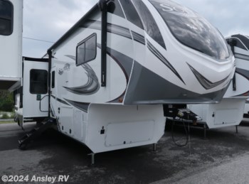 New 2022 Grand Design Solitude 3740BH available in Duncansville, Pennsylvania