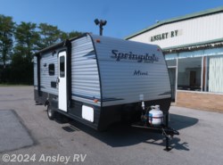 Used 2018 Keystone Springdale Summerland Mini 1800BH available in Duncansville, Pennsylvania