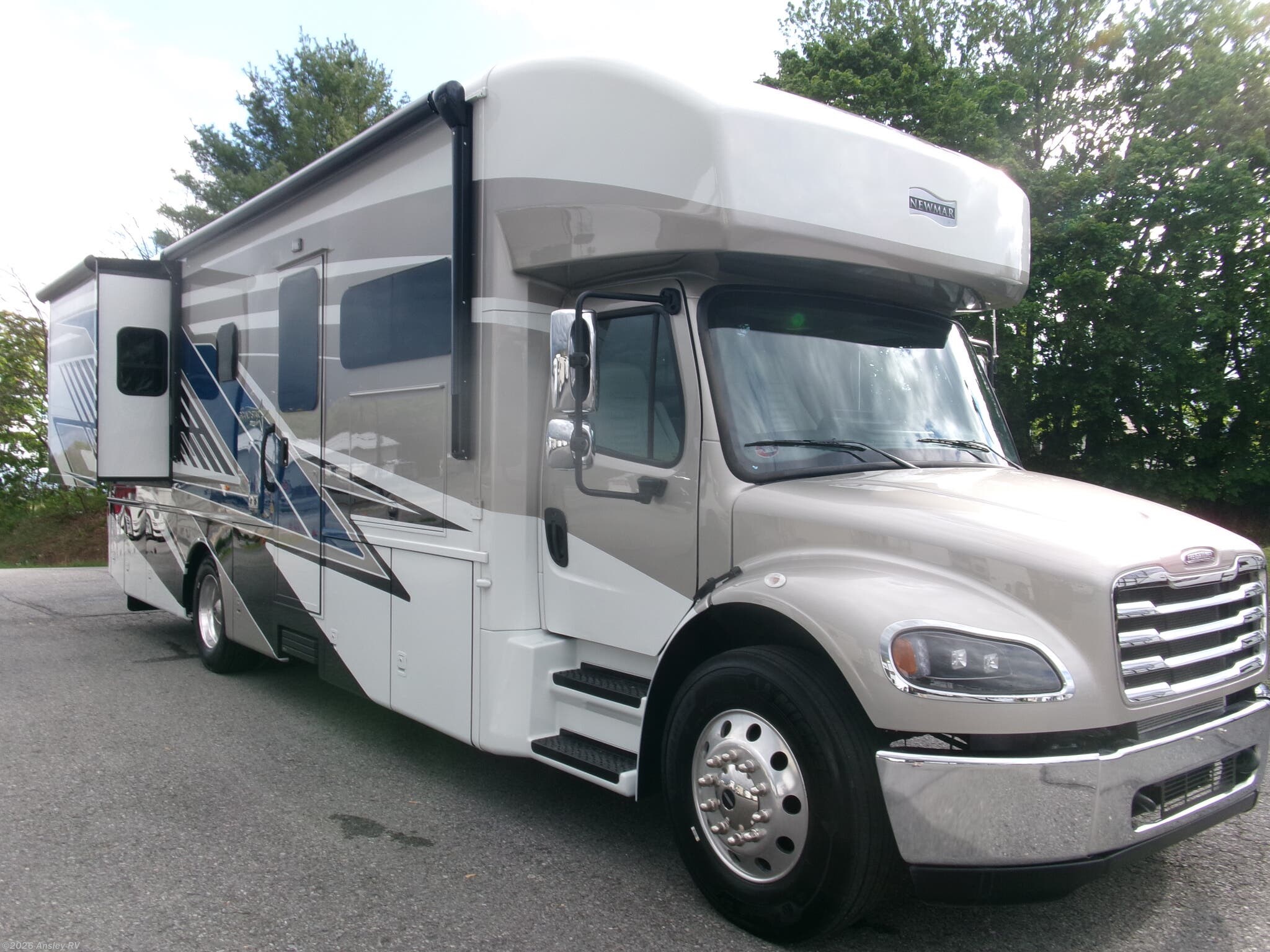 New 2026 Newmar Grand Star 3444 available in Duncansville, Pennsylvania