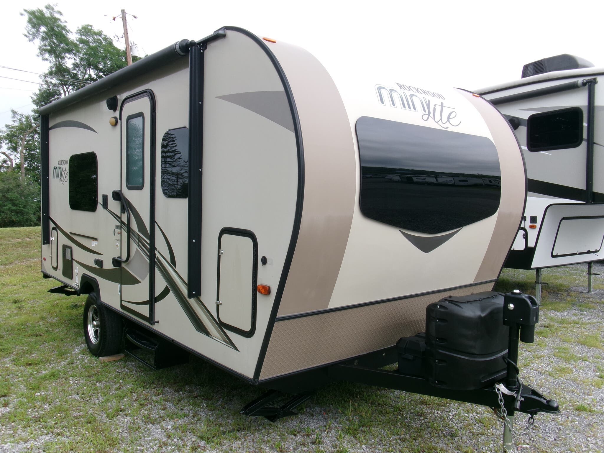 Used 2019 Forest River Rockwood Mini Lite 1905 available in Duncansville, Pennsylvania