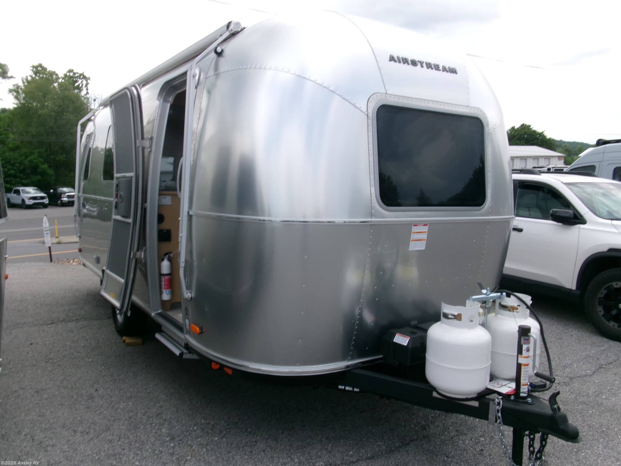 New 2026 Airstream  World Traveler 22RB available in Duncansville, Pennsylvania