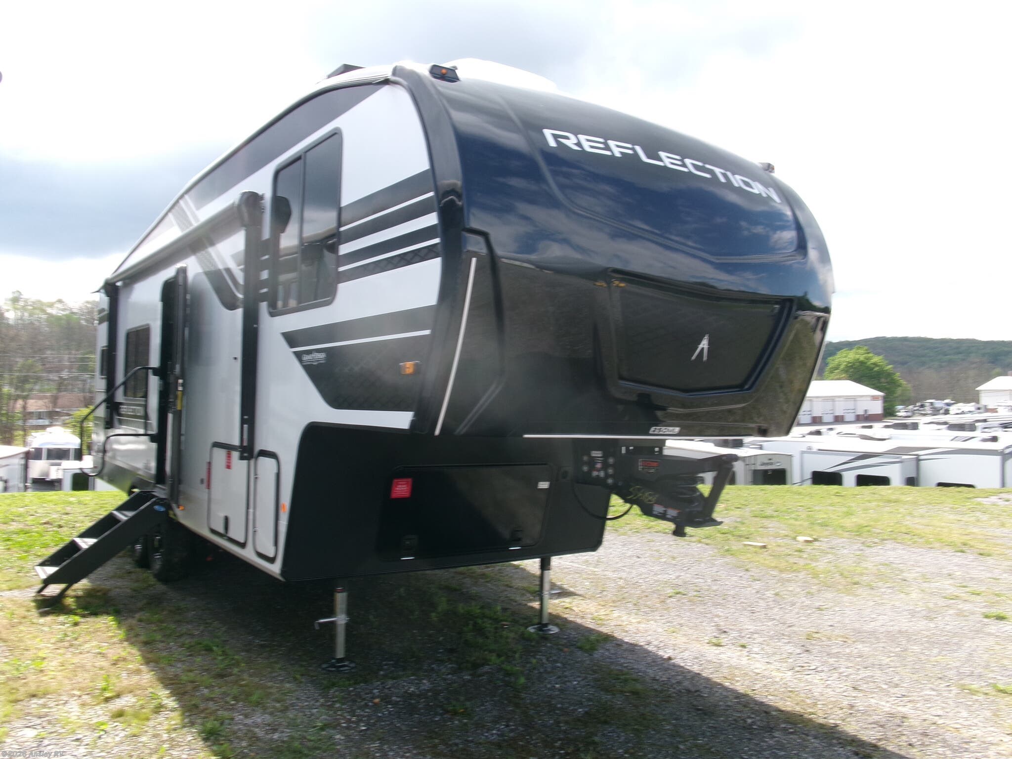 New 2026 Grand Design Reflection 150 Series 250ML available in Duncansville, Pennsylvania