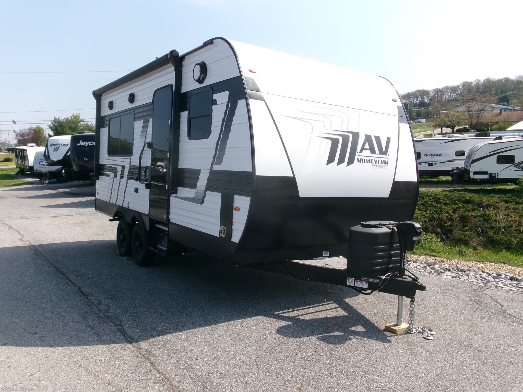 New 2026 Grand Design Momentum MAV 17MAV available in Duncansville, Pennsylvania