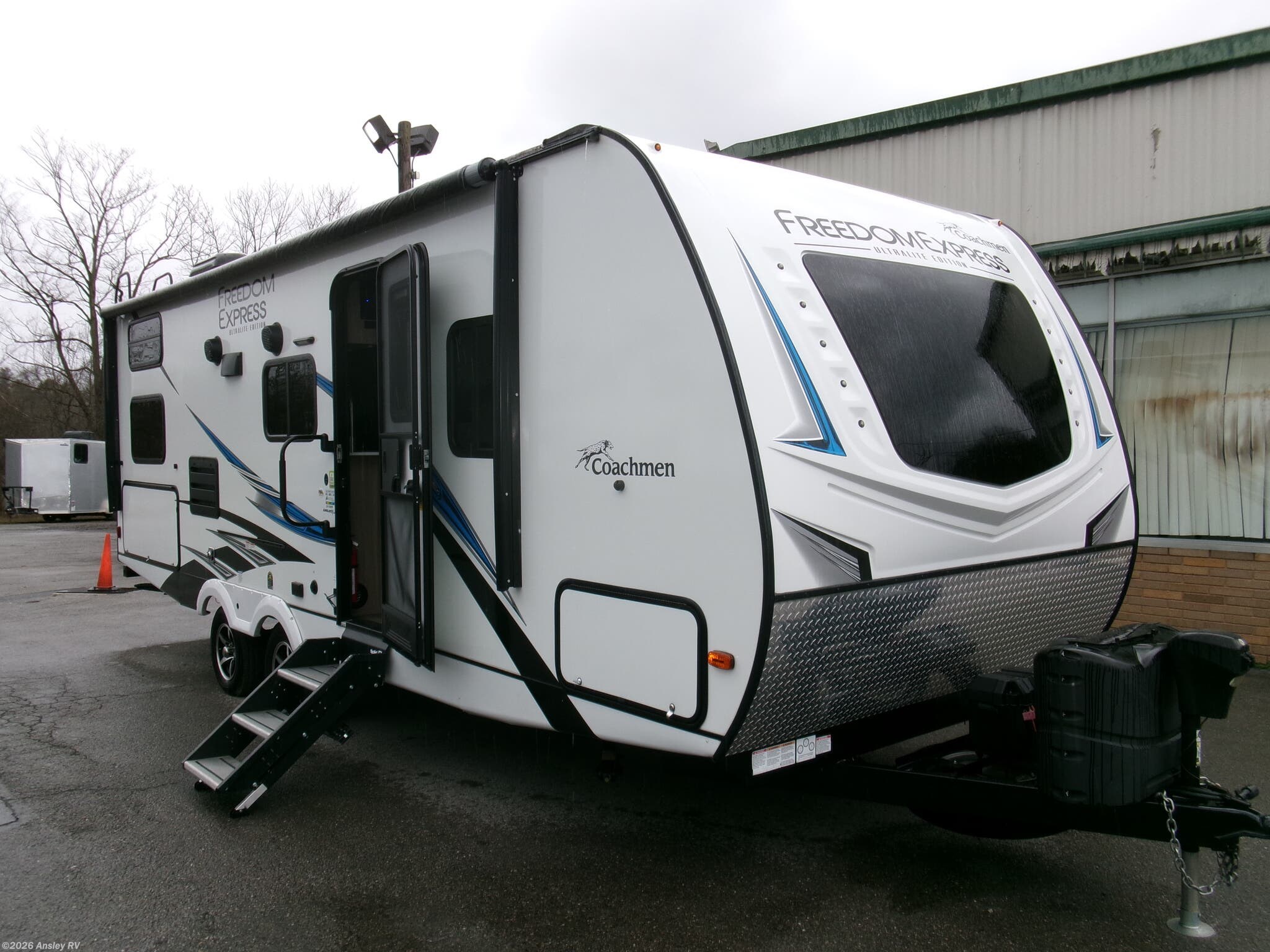 Used 2021 Coachmen Freedom Express Ultra Lite 257 BHS available in Duncansville, Pennsylvania