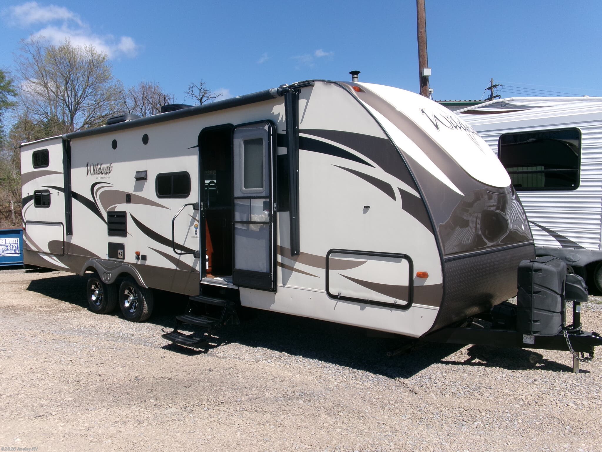 Used 2017 Forest River Wildcat 281DBK available in Duncansville, Pennsylvania