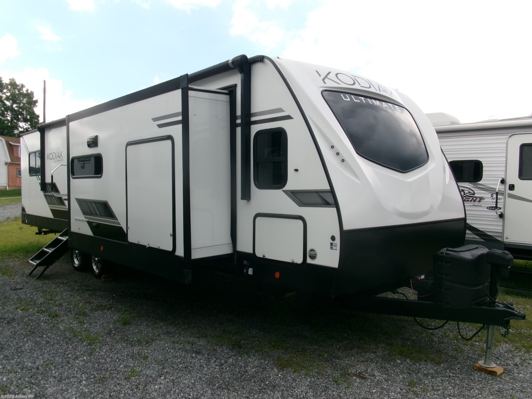 Used 2022 Dutchmen Kodiak Ultimate 3371FLSL available in Duncansville, Pennsylvania