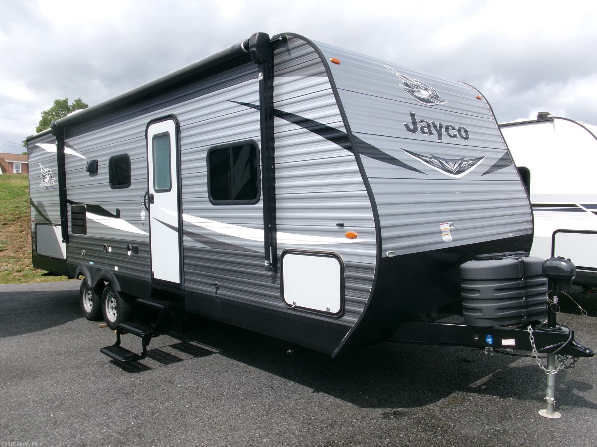 Used 2020  Jayco Jay Flight SLX 8 242BHS by Jayco from Ansley RV in Duncansville, PA