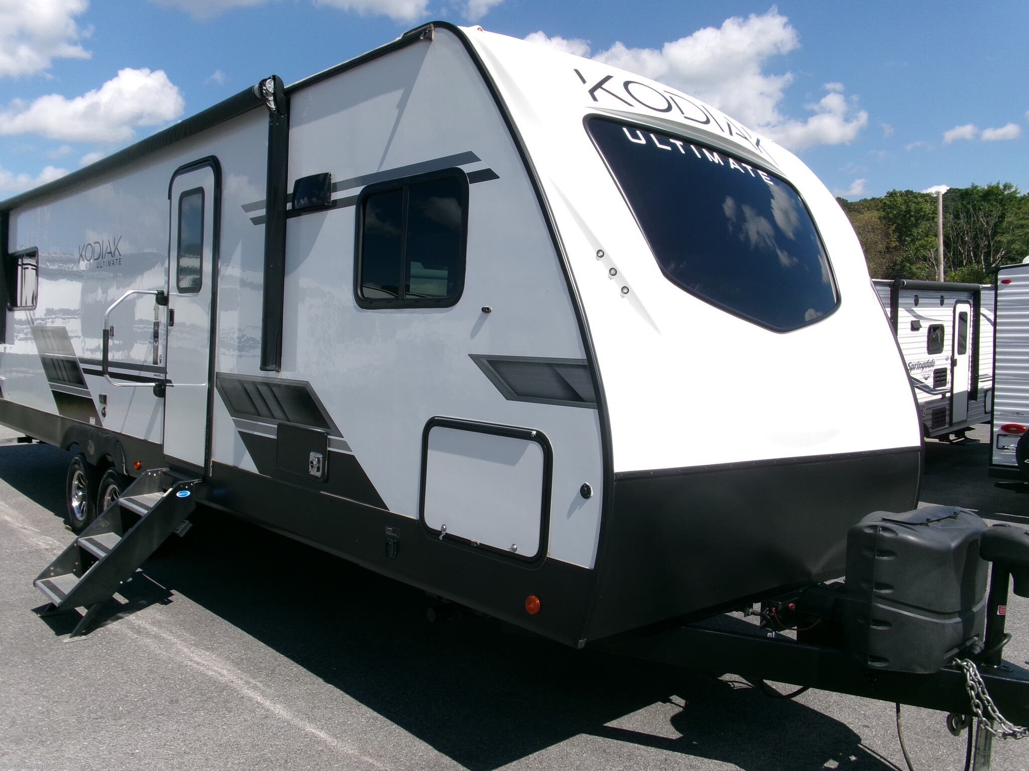 Used 2022 Dutchmen Kodiak Ultimate 2921FKDS available in Duncansville, Pennsylvania