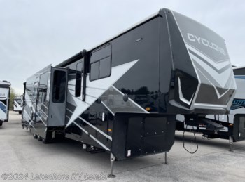New 2023 Heartland Cyclone 4006 available in Muskegon, Michigan