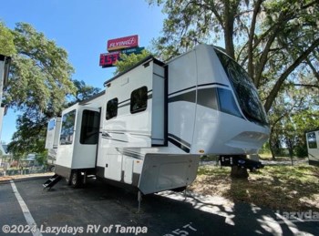 New 2024 Palomino Columbus 388FK available in Seffner, Florida