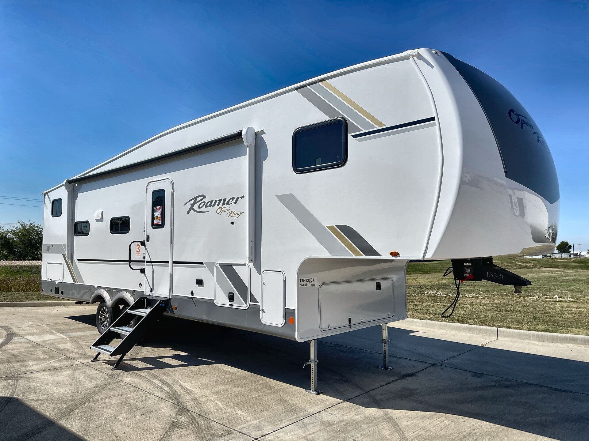 New 2026 Highland Ridge Open Range Roamer LIGHT 28DBSS available in Sanger, Texas