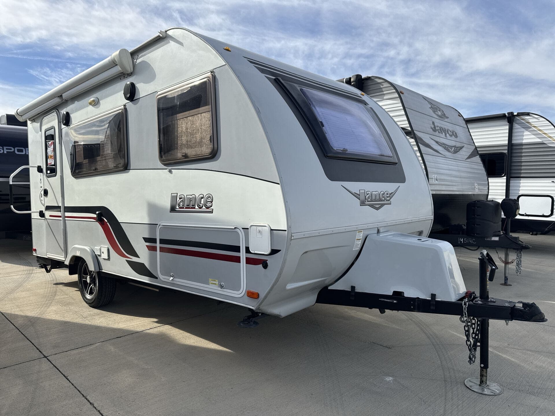 Used 2018 Lance  1475 available in Sanger, Texas