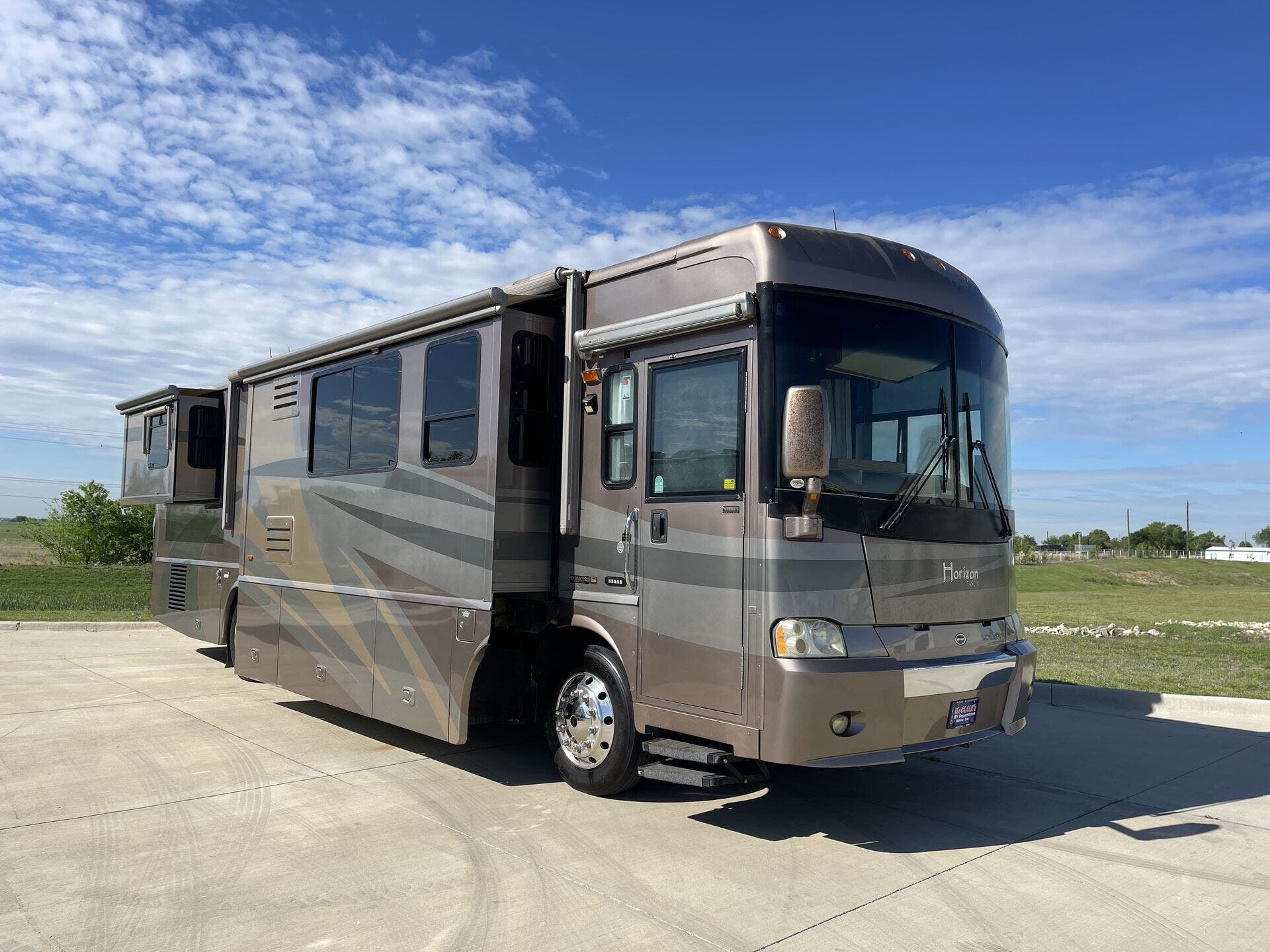 Used 2005 Winnebago Horizon 36RD available in Sanger, Texas