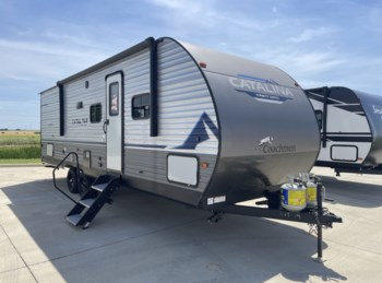 Used 2023 Coachmen Catalina Summit 261BHS available in Sanger, Texas