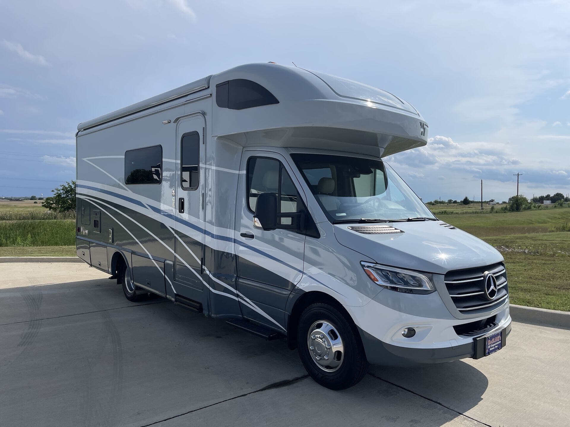 Used 2024 Winnebago View 24D available in Sanger, Texas